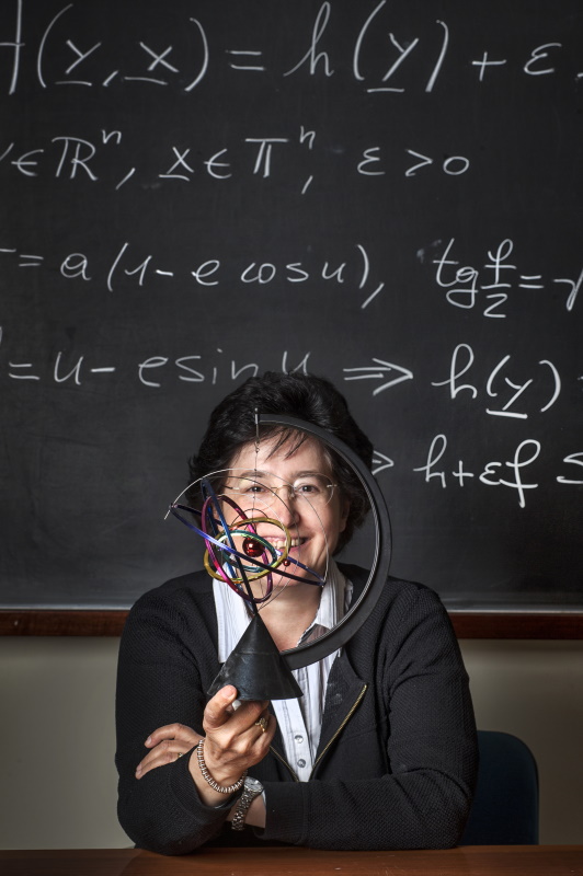 Alessandra Celletti, Matematica, già Direttrice del Dipartimento di Matematica dell’Università degli Studi di Roma “Tor Vergata” Mostra “Ritratte. Donne di arte e di scienza” Foto di Gerald Bruneau ©Fondazione Bracco