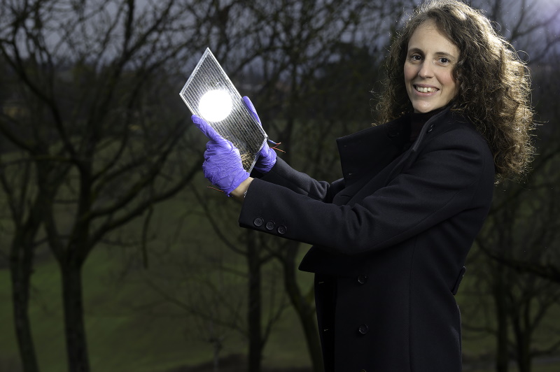 Giulia Grancini, Professoressa associata di Chimica Fisica presso l’Università di Pavia e Direttrice del gruppo di ricerca PVsquared2 presso il Dipartimento di Chimica dell'Università di Pavia Mostra “Ritratte. Donne di arte e di scienza” Foto di Gerald Bruneau ©Fondazione Bracco Giulia Grancini, Professoressa associata di Chimica Fisica presso l’Università di Pavia e Direttrice del gruppo di ricerca PVsquared2 presso il Dipartimento di Chimica dell'Università di Pavia Mostra “Ritratte. Donne di arte e di scienza” Foto di Gerald Bruneau ©Fondazione Bracco